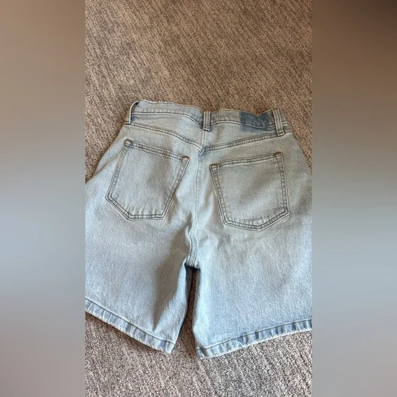 Abercrombie & Fitch Curve Love The” 7”Dad Short Hight Rise 27/4 light blue NWT - Picture 4 of 7